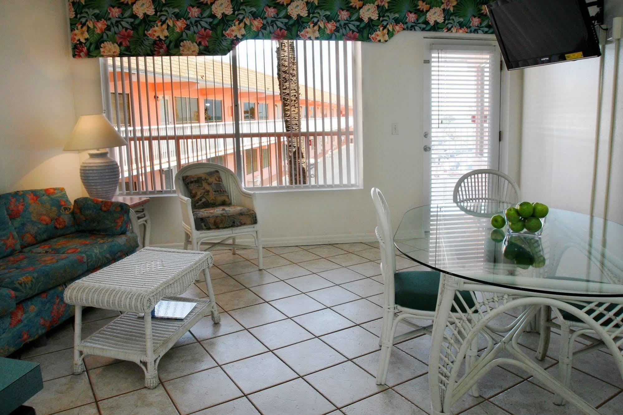 Motel Club Sea Oats By Capital Vacations à Daytona Beach Shores Extérieur photo
